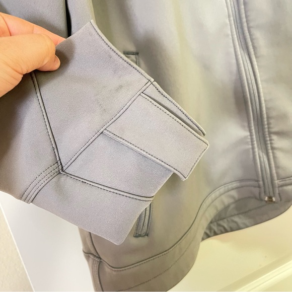 Carhartt Rain Defender Relaxed Fit Heavyweight Softshell Jacket - Picture 7 of 15